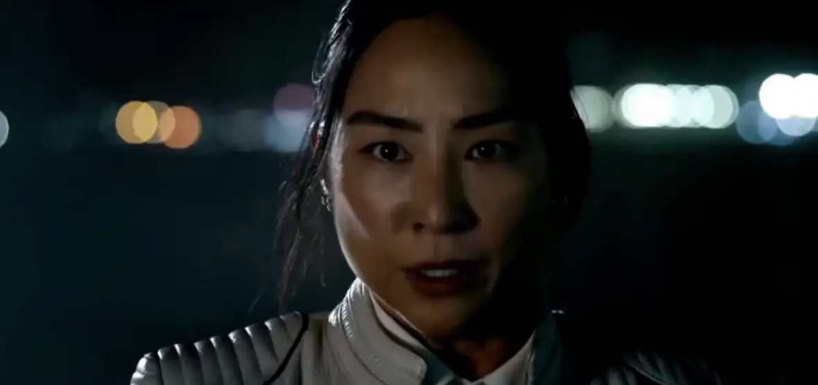 Greta Lee plays Eve Kim